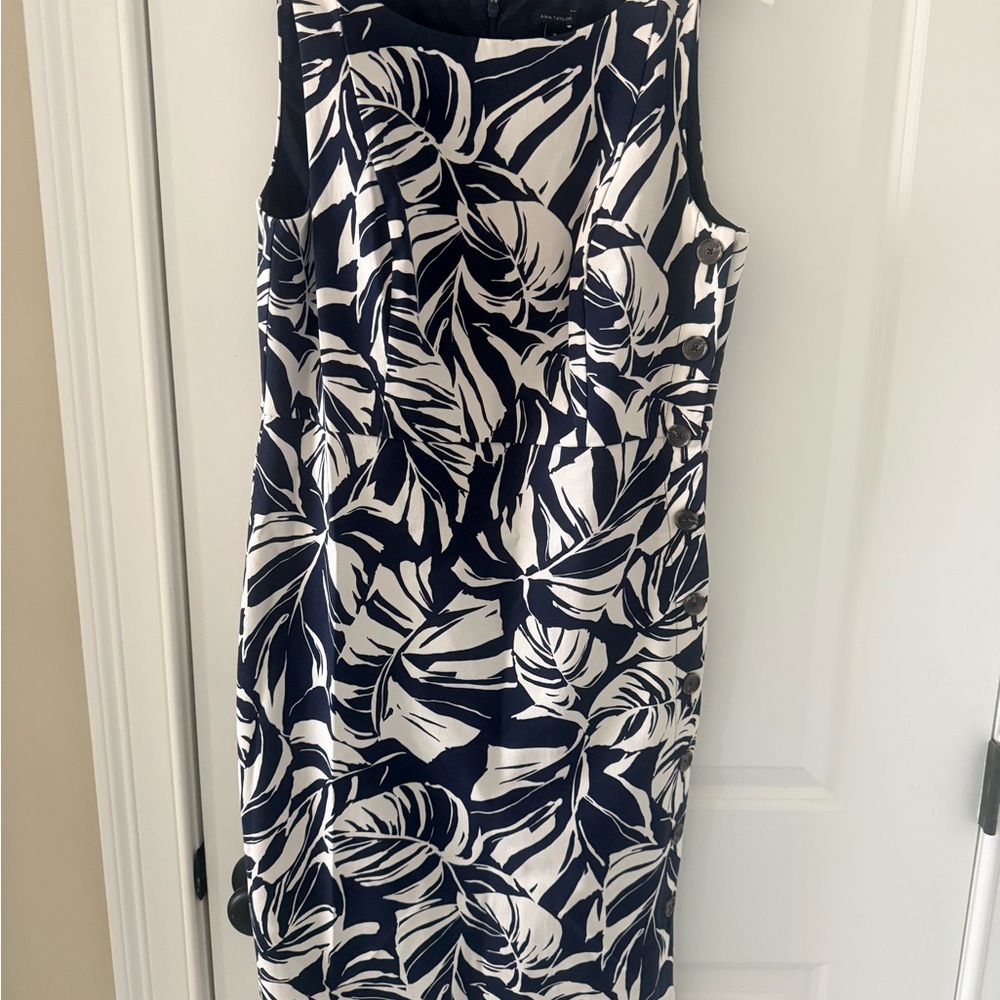 Ann Taylor Navy and White palm leaf print Dress